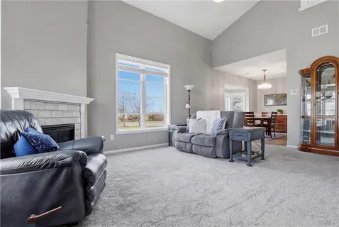 $275,000 | 11761 South Roundtree Street, Olathe, KS 66061