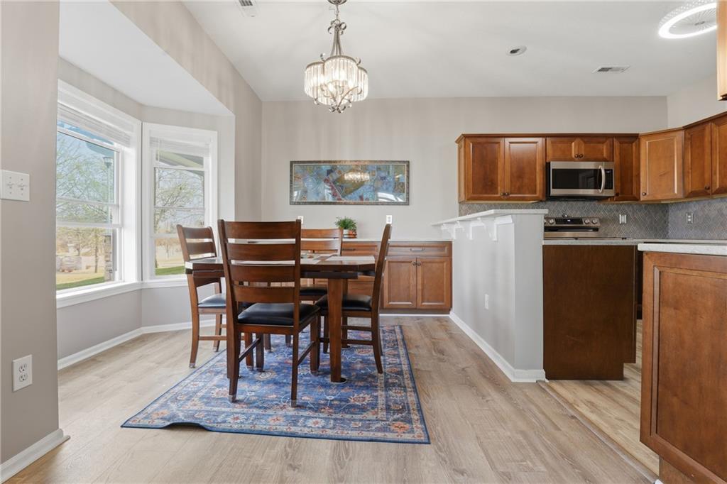 11761 South Roundtree Street Olathe, KS 66061 - Photo 7 of 30