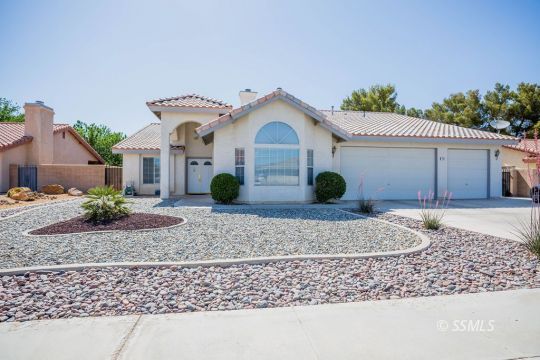 909 Harriet Street Ridgecrest, CA 93555 - Photo 2 of 41