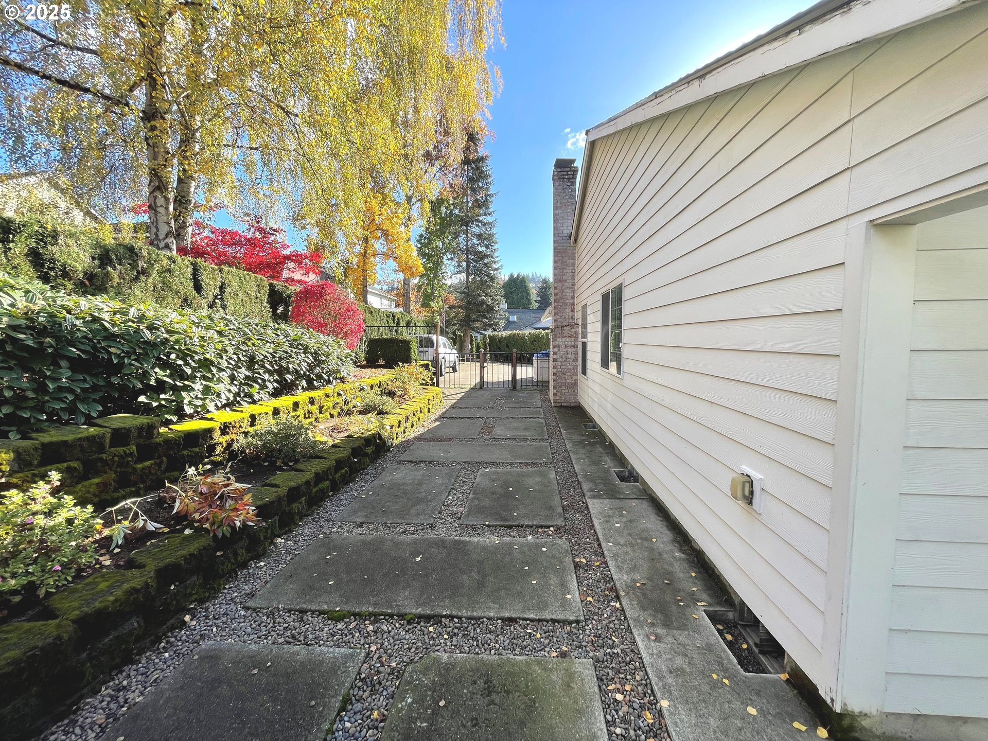 1765 Ostman Road West Linn, OR 97068 - Photo 16 of 19