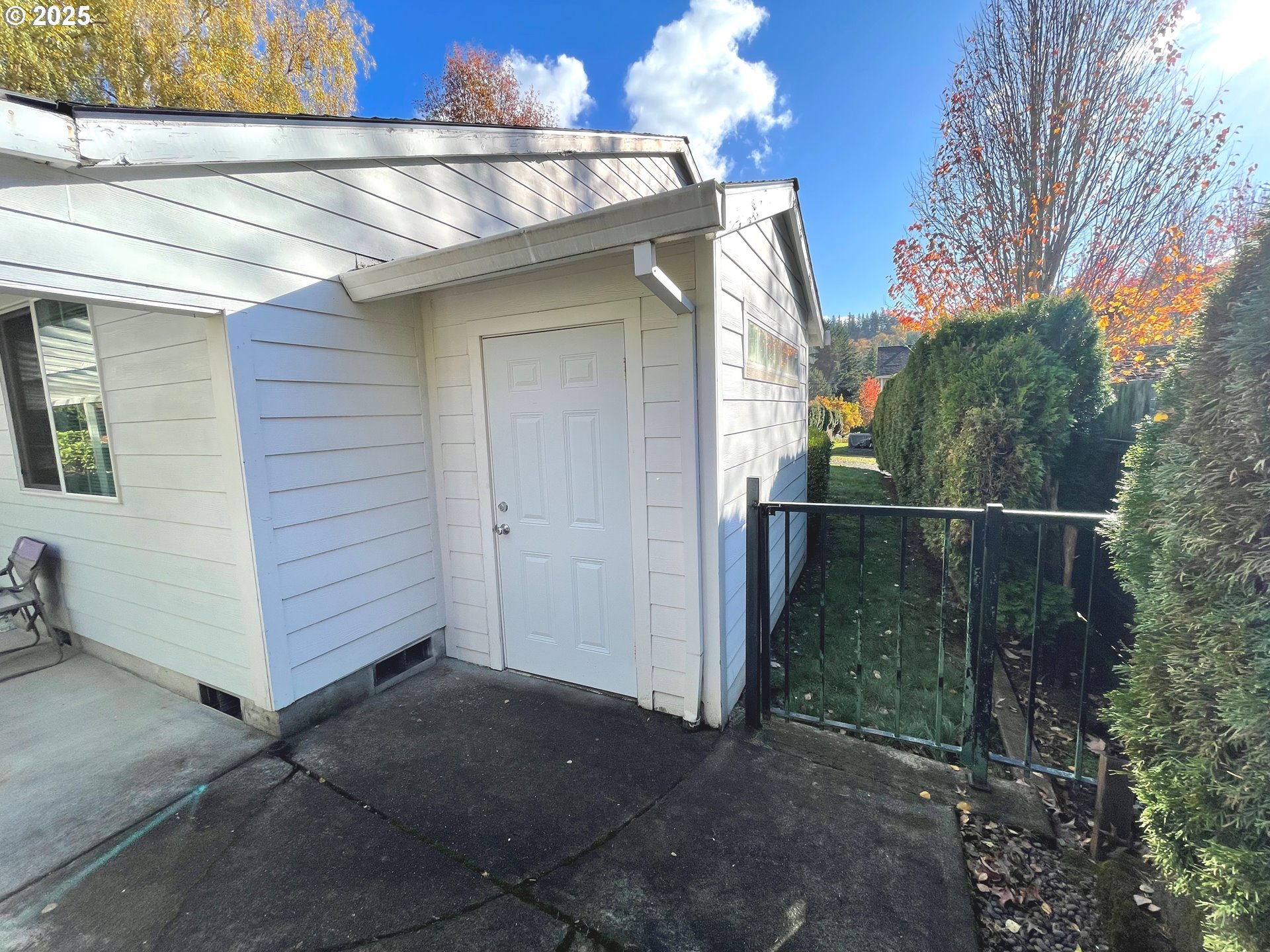 1765 Ostman Road West Linn, OR 97068 - Photo 18 of 19