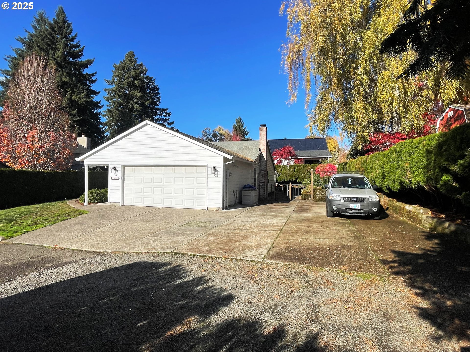 1765 Ostman Road West Linn, OR 97068 - Photo 2 of 19