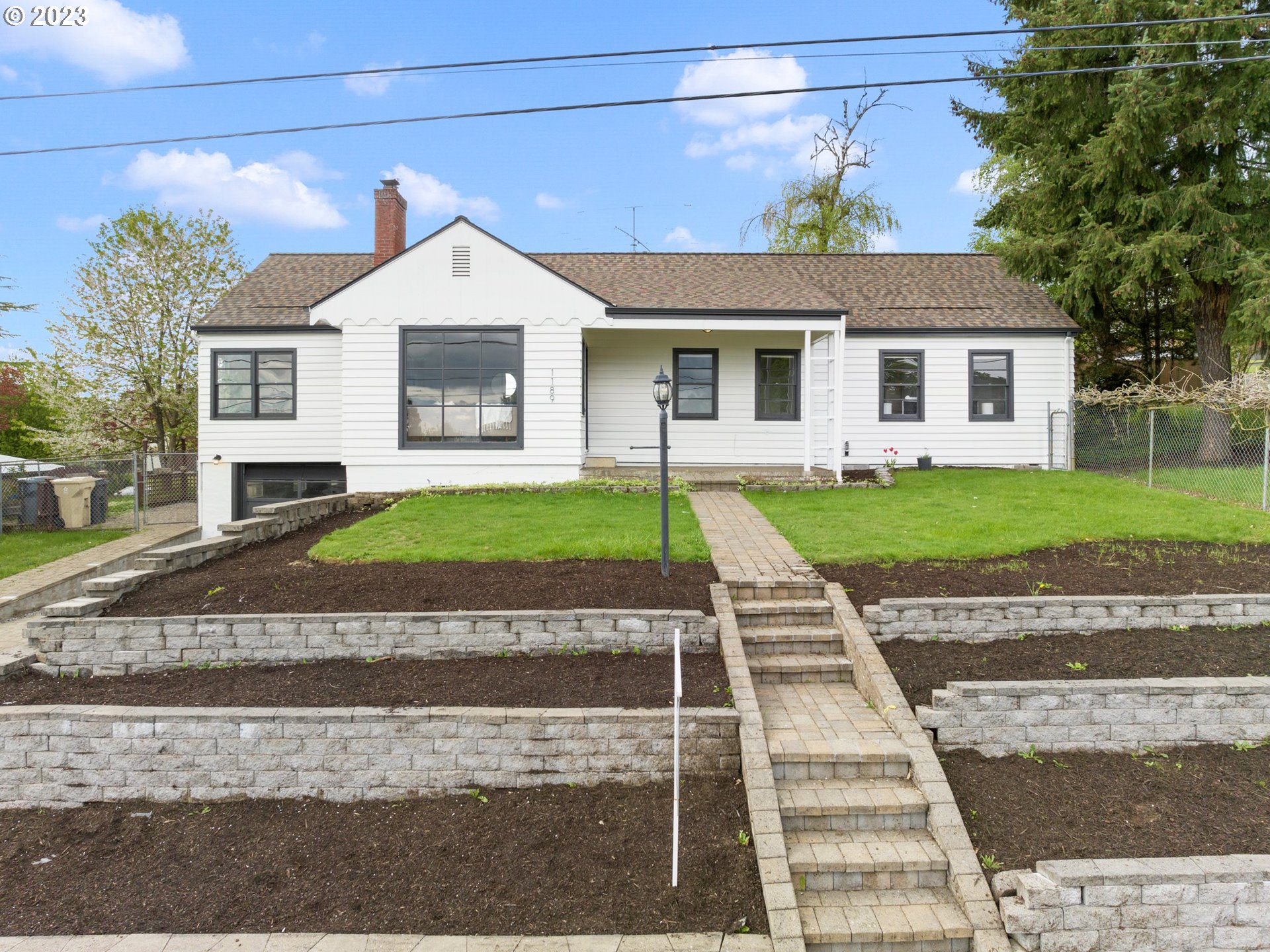 1189 Southwest Maple Street Dallas, OR 97338 - Photo 4 of 42