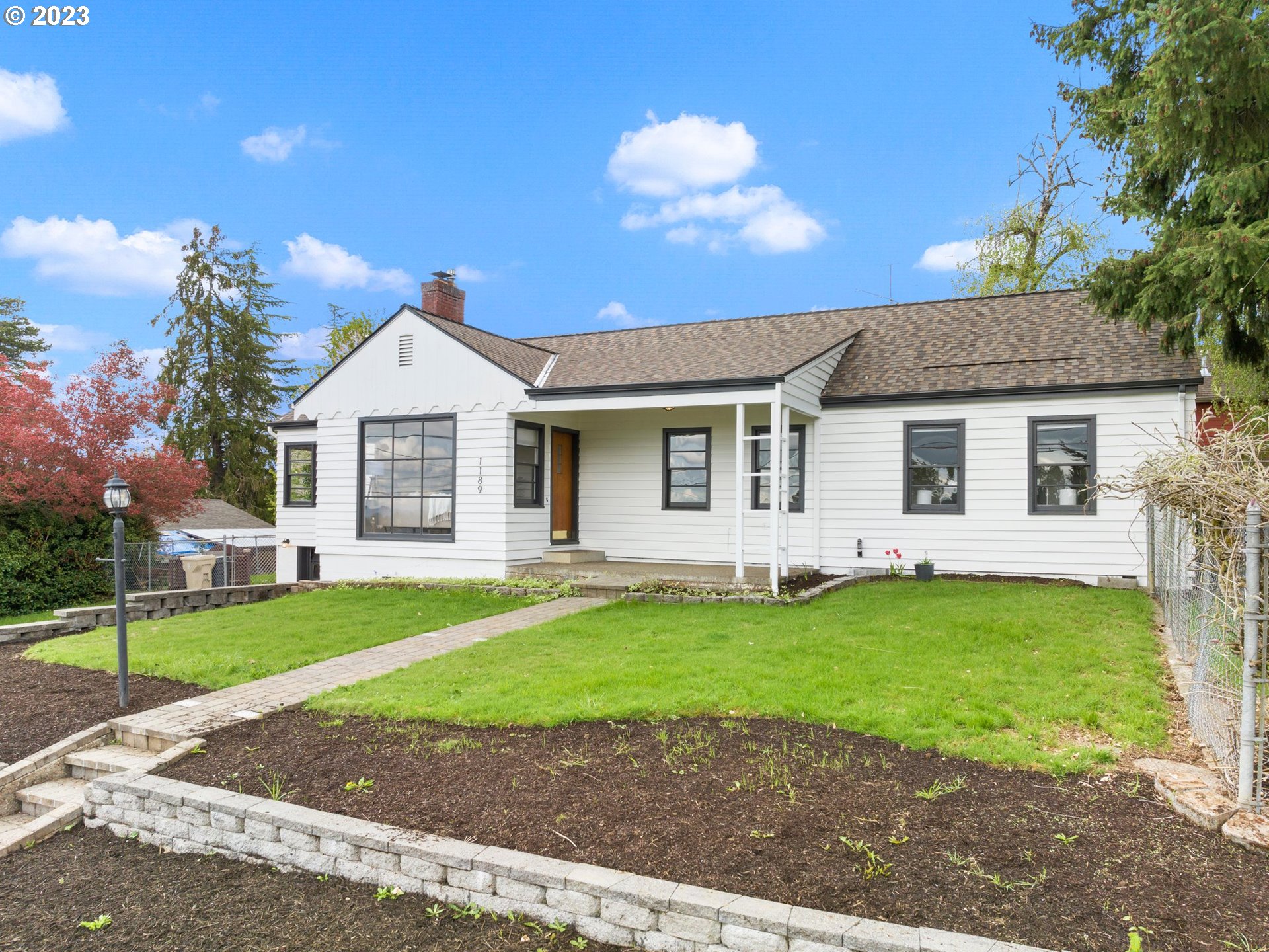 1189 Southwest Maple Street Dallas, OR 97338 - Photo 6 of 42