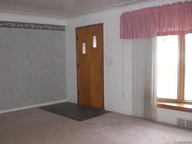 22803 Rausch Avenue Eastpointe, MI 48021 - Photo 2 of 6 ra2