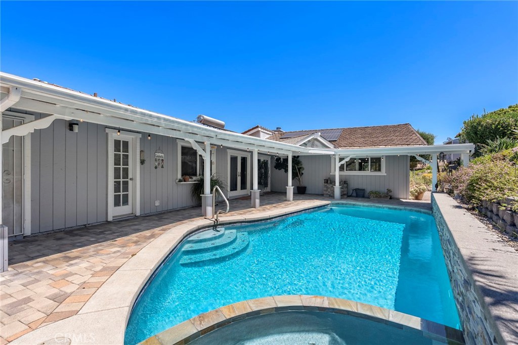 5012 Sleeping Indian Road Fallbrook, CA 92028 - Photo 4 of 59 Gallery Image 4