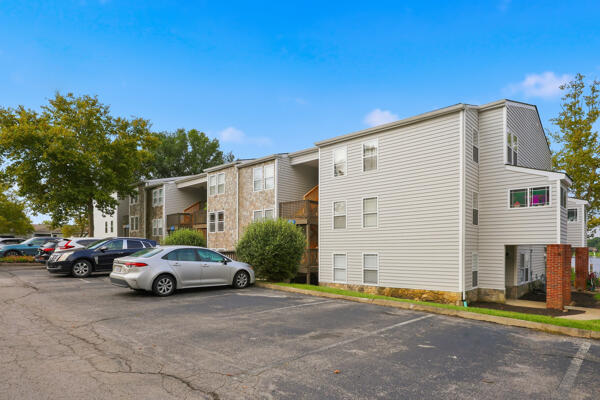 2414 Lake Park Road, Unit 1104 Lexington, KY 40502 - Photo 24 of 30 008_ef1W