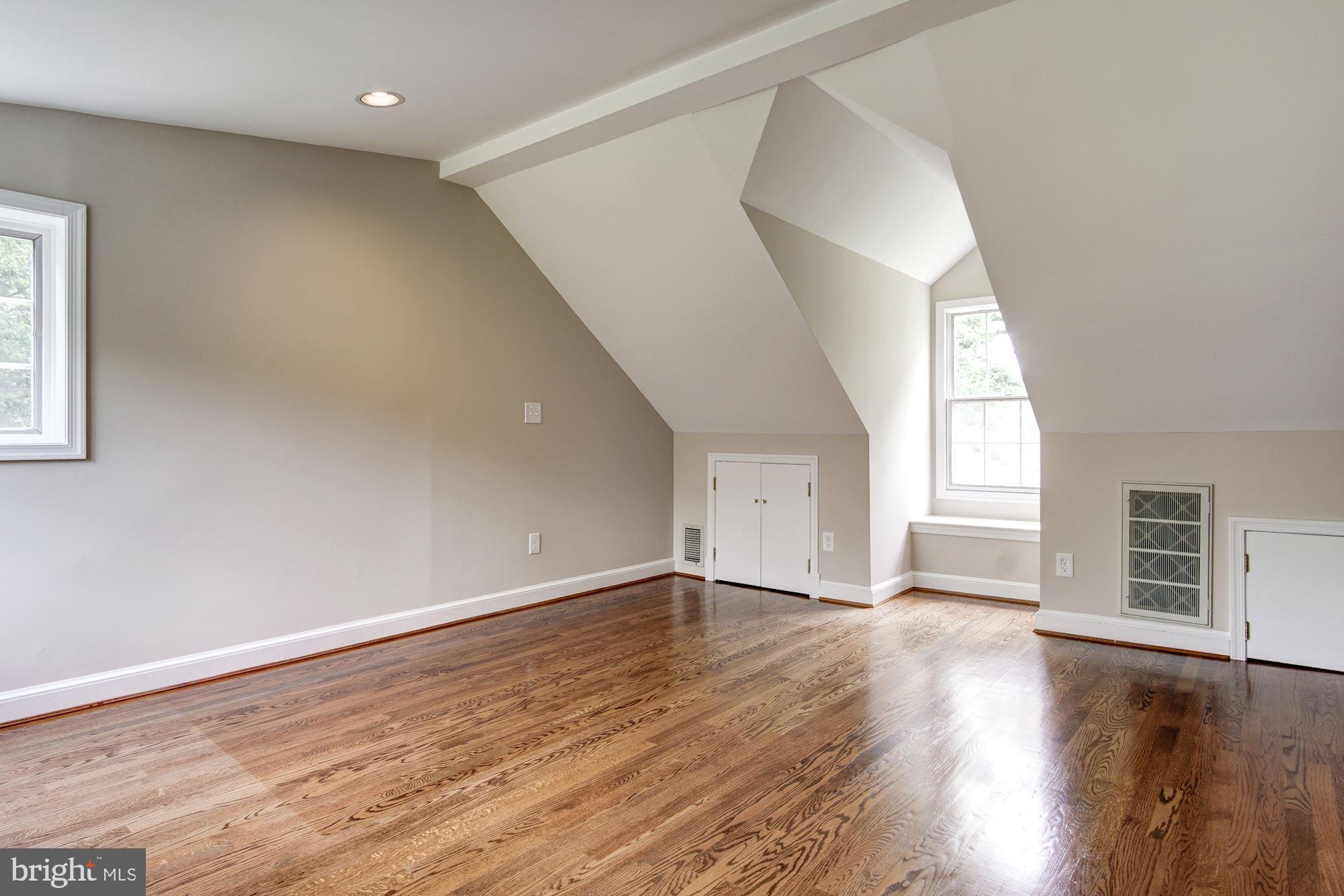5013 Brookdale Road Bethesda, MD 20816 - Photo 33 of 57