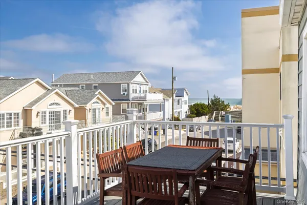 $2,950 | 23 Arizona Avenue, Long Beach, NY 11561