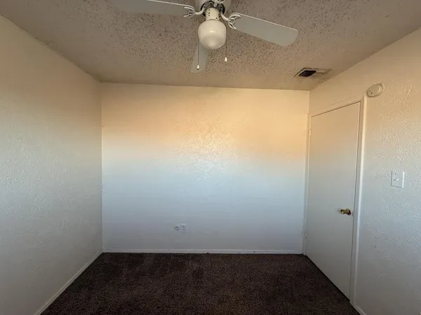 $1,695 | 1021 Pleasant Valley Lane, Arlington, TX 76015