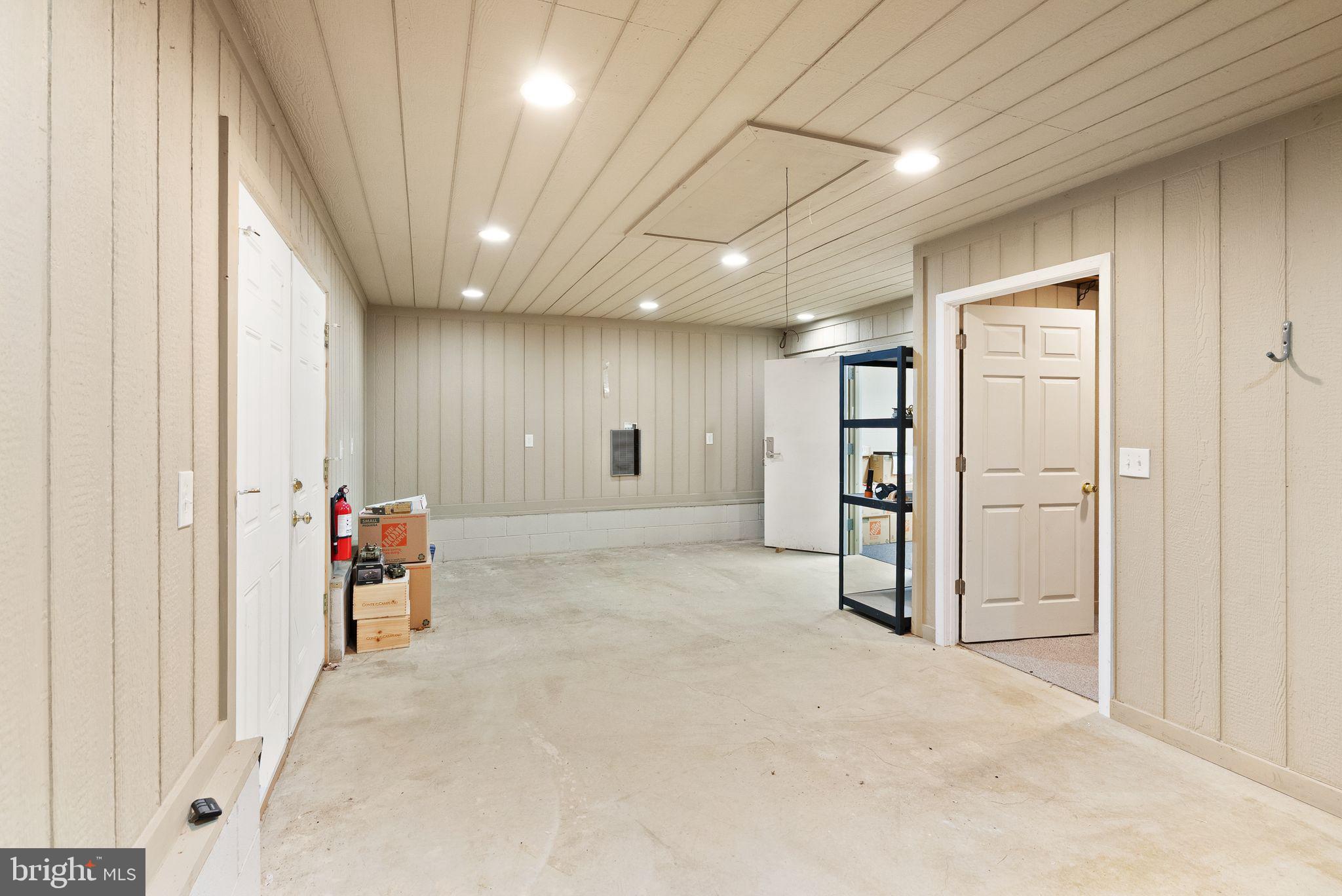 8522 Tysons Court Vienna, VA 22182 - Photo 20 of 27 a view of a livingroom with an empty space