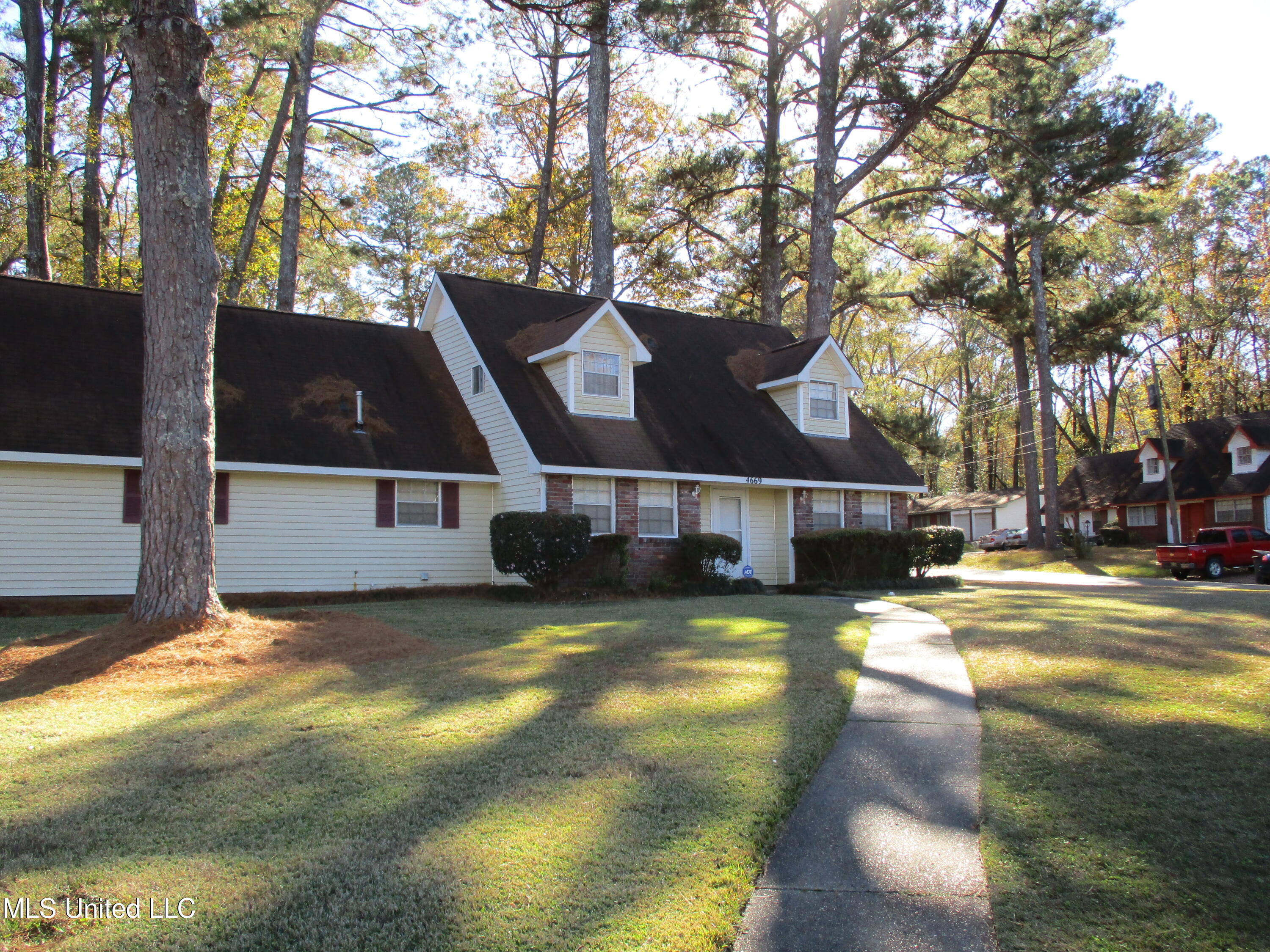 4669 Nisqually Road Jackson, MS 39206 - Photo 2 of 36 IMG_0055