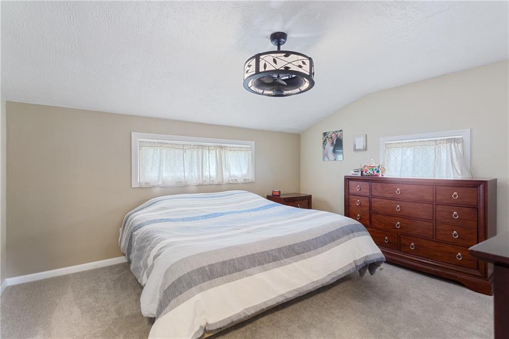520 Lindsay Road Carnegie, PA 15106 - Photo 12 of 24 Gallery Image 12