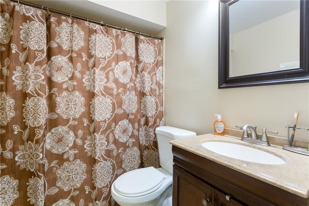 520 Lindsay Road Carnegie, PA 15106 - Photo 16 of 24 Gallery Image 16