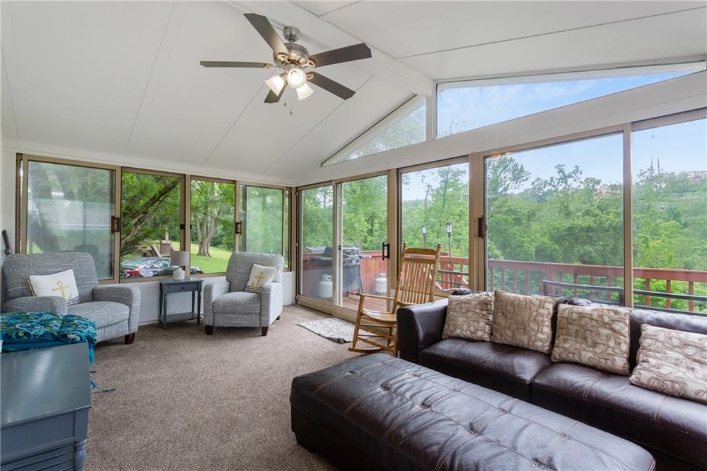 520 Lindsay Road Carnegie, PA 15106 - Photo 10 of 24 Gallery Image 10