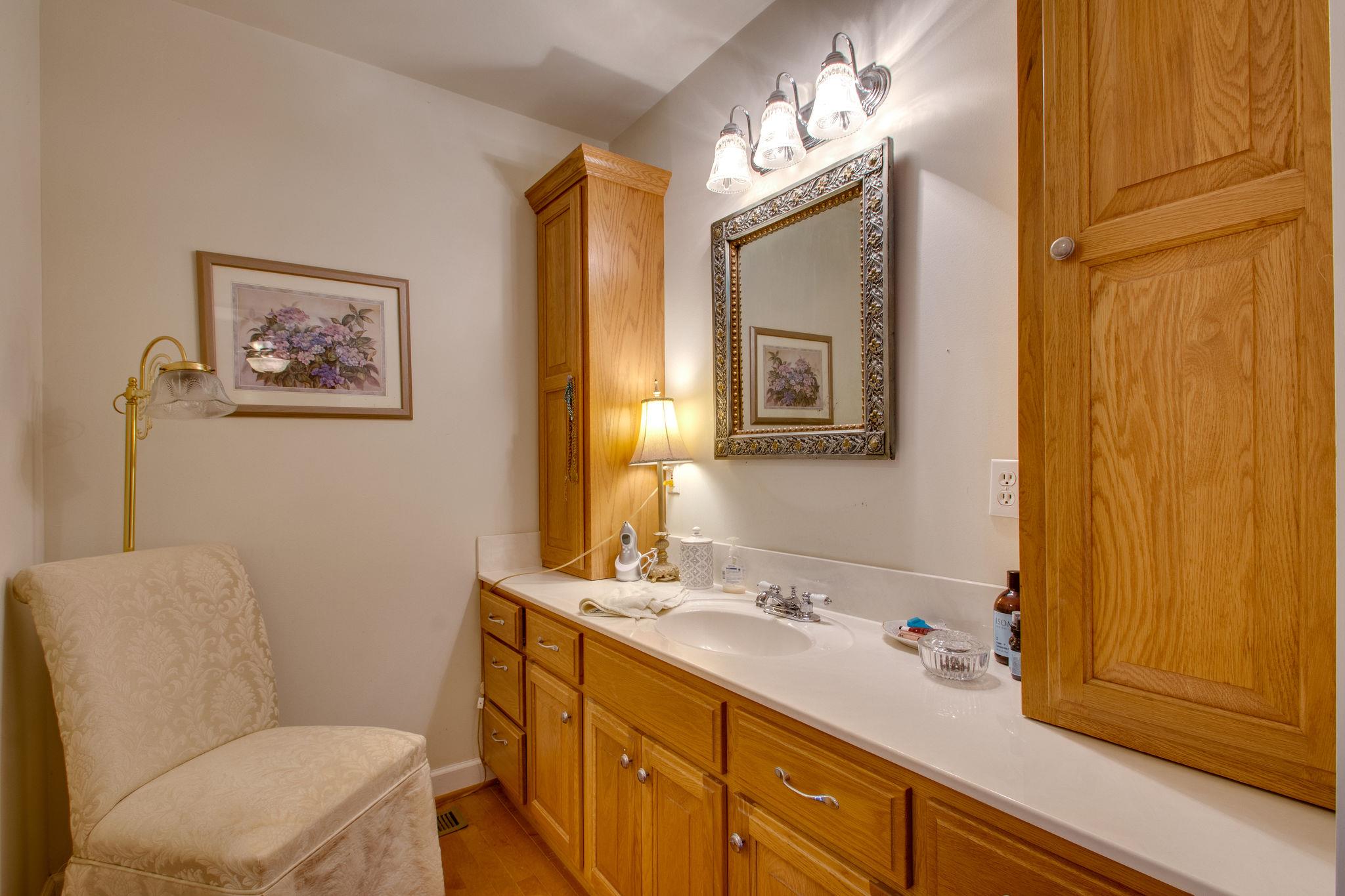 1587 Elnora Road White Bluff, TN 37187 - Photo 14 of 22 Master bathroom