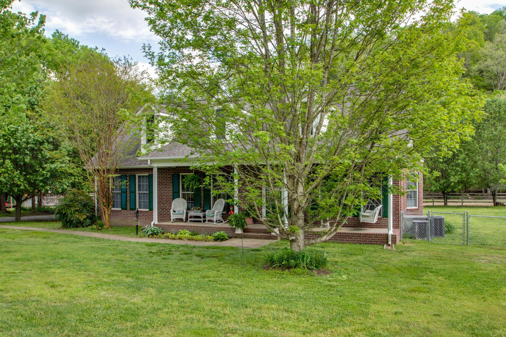 1587 Elnora Road White Bluff, TN 37187 - Photo 6 of 22 Gallery Image 6
