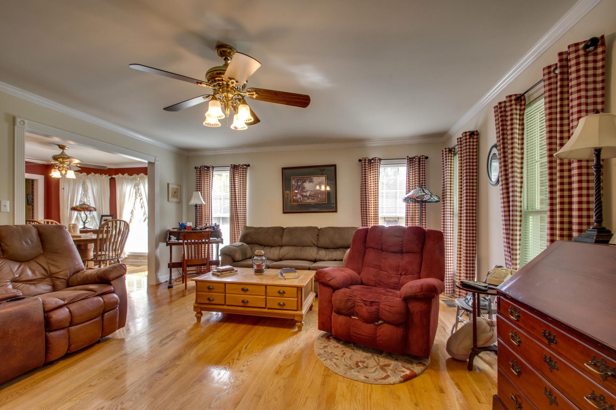 1587 Elnora Road White Bluff, TN 37187 - Photo 8 of 22 Gallery Image 8