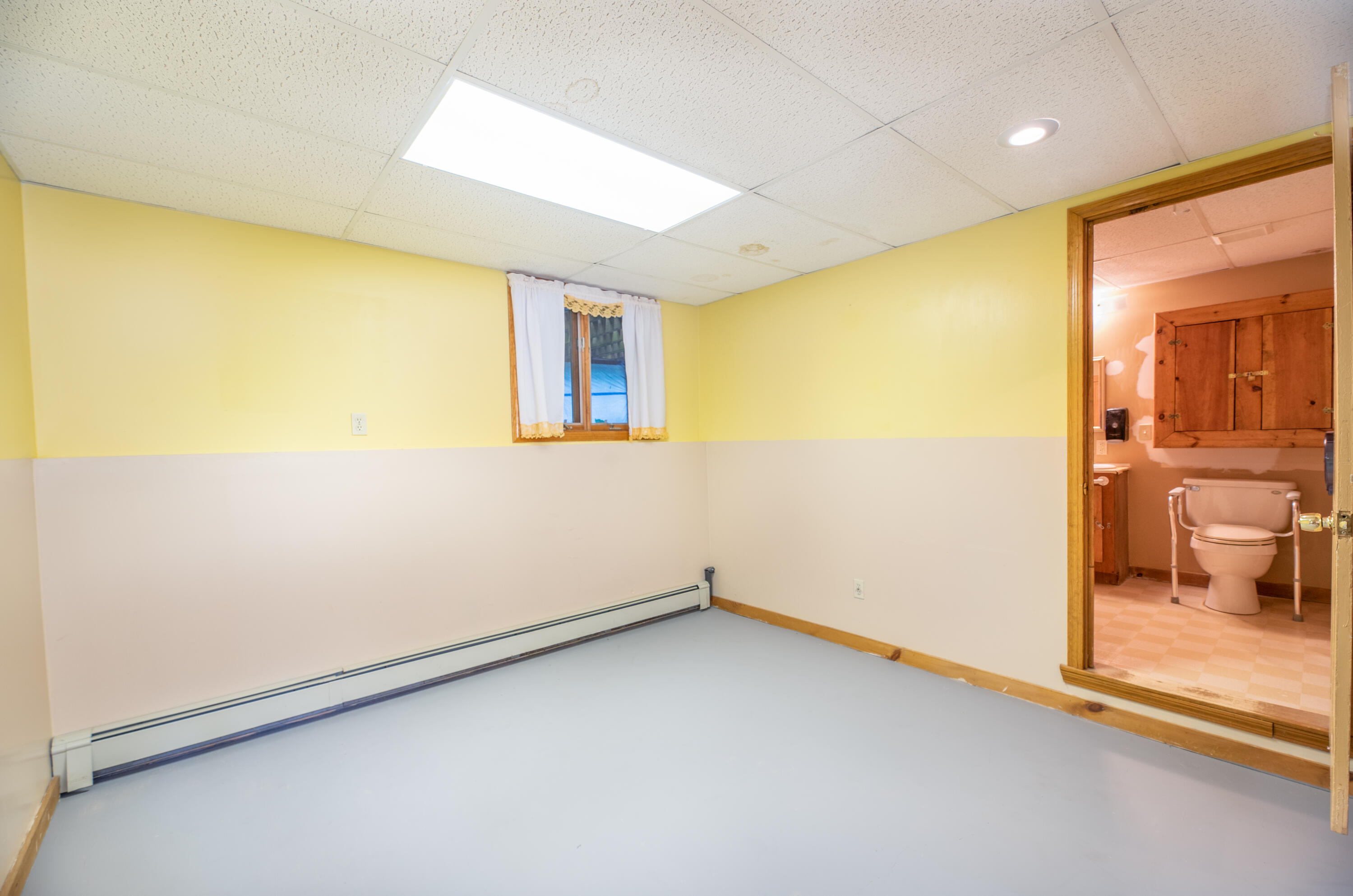 198 Birmingham Road Augusta, ME 04330 - Photo 19 of 27 Interior16