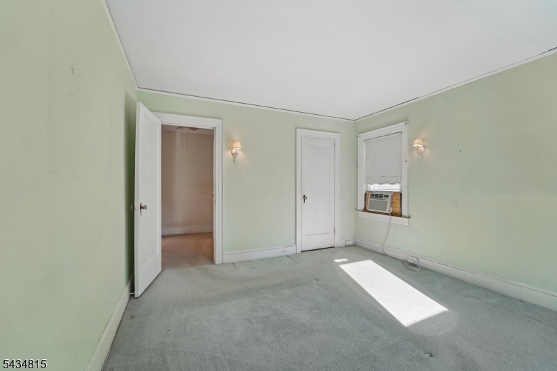 124 Walker Road West Orange, NJ 07052 - Photo 22 of 37