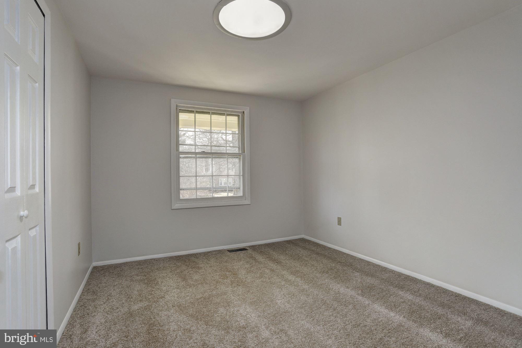 5079 Whetstone Road Columbia, MD 21044 - Photo 22 of 40 Bedroom with Skylight