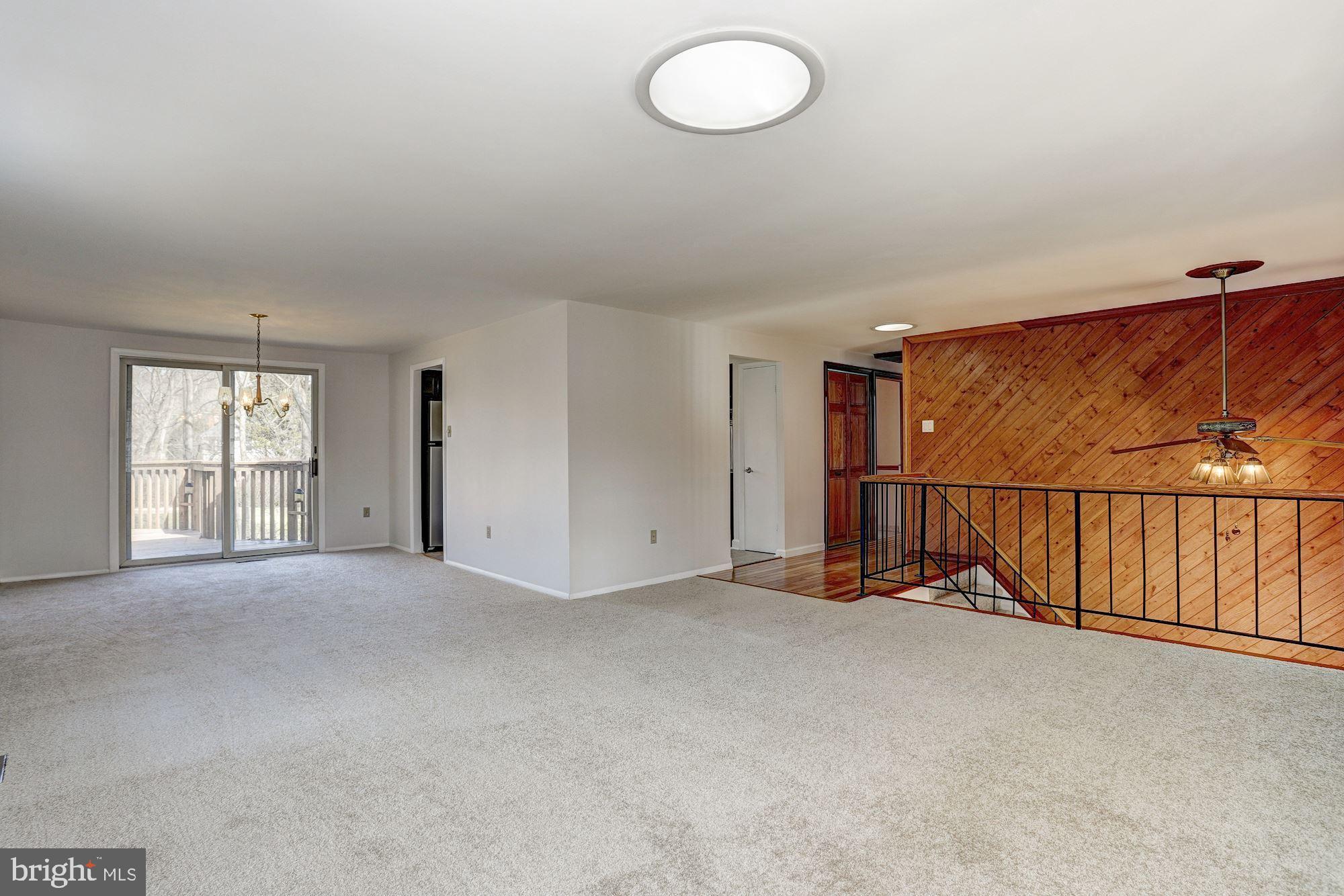 5079 Whetstone Road Columbia, MD 21044 - Photo 7 of 40 Living Room