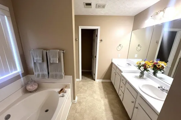 $2,095 | 2209 Swan Lake Court, Grayson, GA 30017