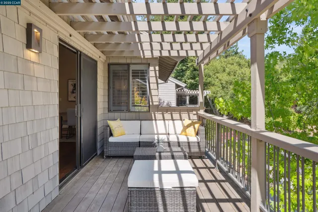 $1,685,000 | 404 Ridge Gate Road, Orinda, CA 94563