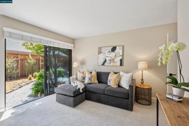 $1,685,000 | 404 Ridge Gate Road, Orinda, CA 94563