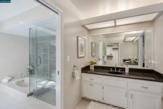 $1,685,000 | 404 Ridge Gate Road, Orinda, CA 94563