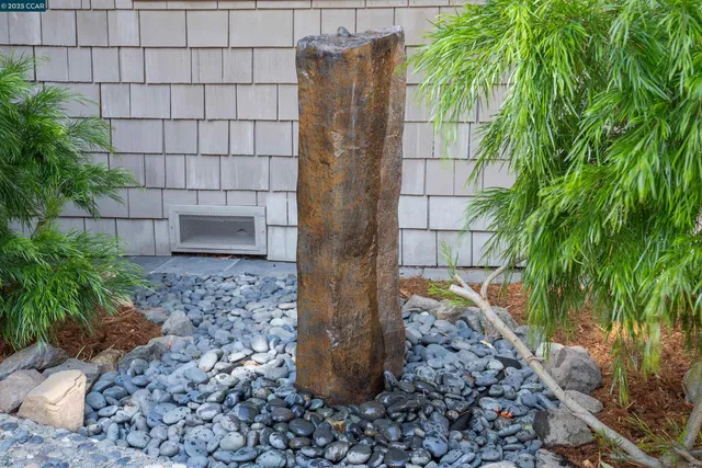 $1,685,000 | 404 Ridge Gate Road, Orinda, CA 94563