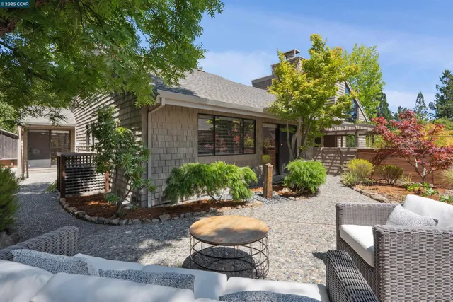 $1,685,000 | 404 Ridge Gate Road, Orinda, CA 94563
