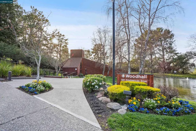 $1,685,000 | 404 Ridge Gate Road, Orinda, CA 94563