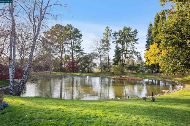 $1,685,000 | 404 Ridge Gate Road, Orinda, CA 94563