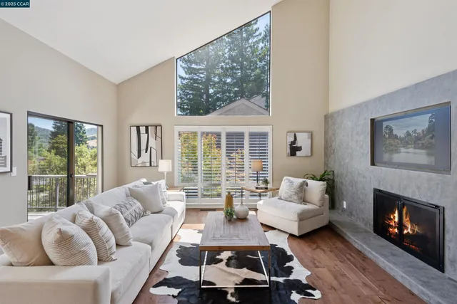 $1,685,000 | 404 Ridge Gate Road, Orinda, CA 94563