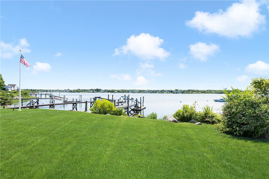 47 East Shore Road Narragansett, RI 02882 - Photo 8 of 38