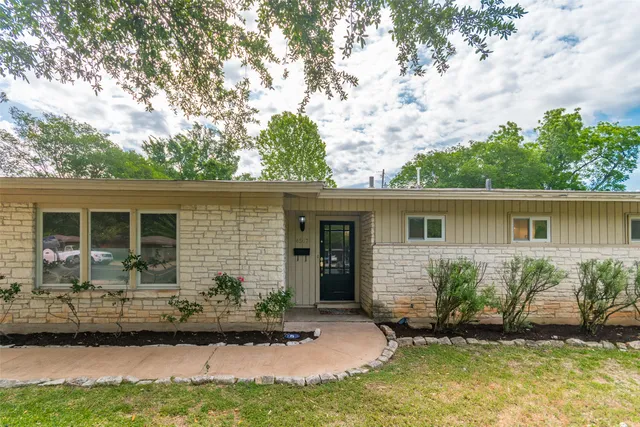 4507 Pack Saddle Pass, Austin, TX 78745