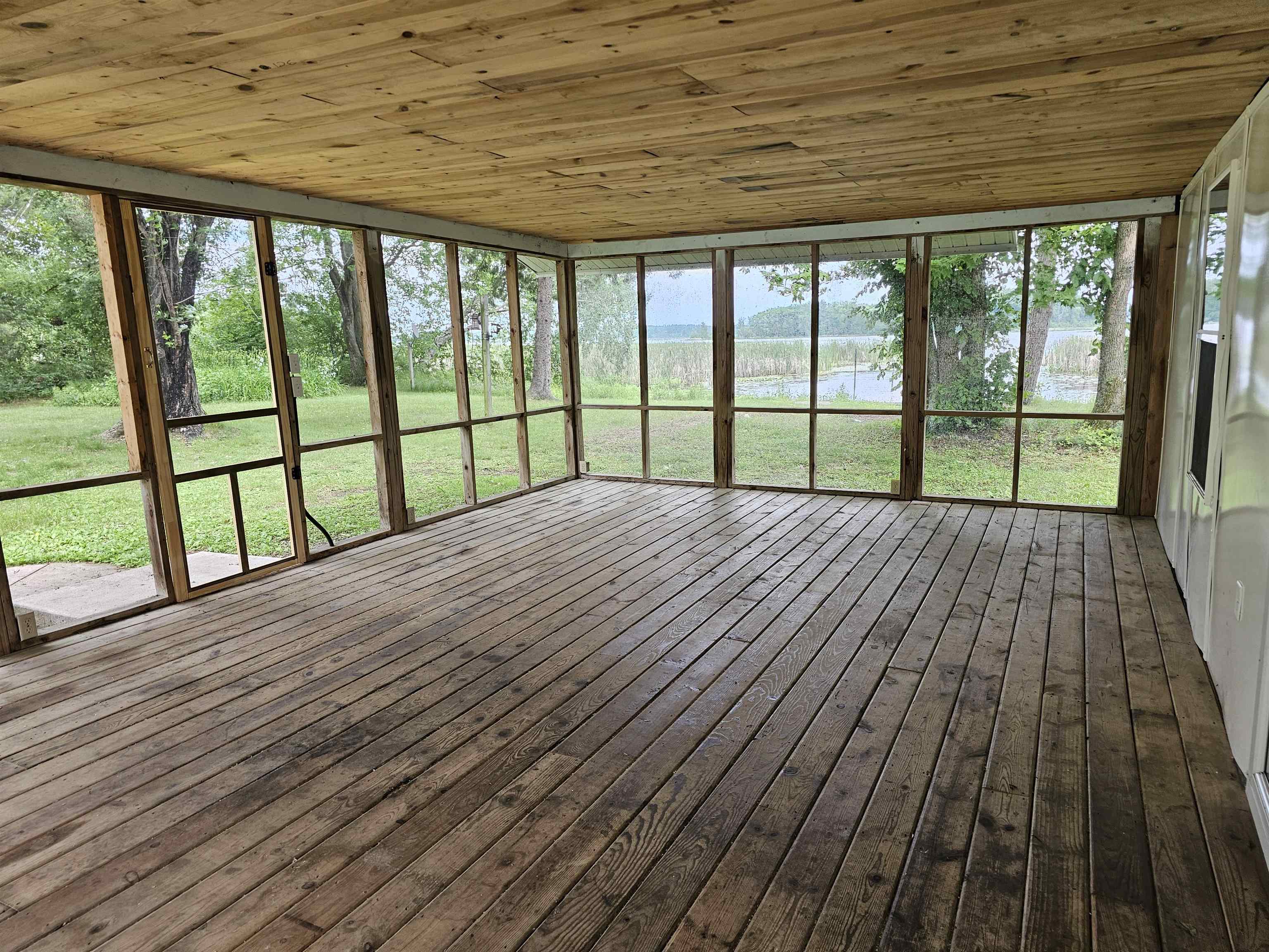 E5897 North Shore Road Weyauwega, WI 54983 - Photo 9 of 29