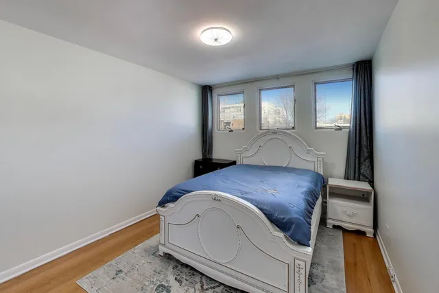 $1,090,000 | 1470 East 56th Street, Chicago, IL 60637