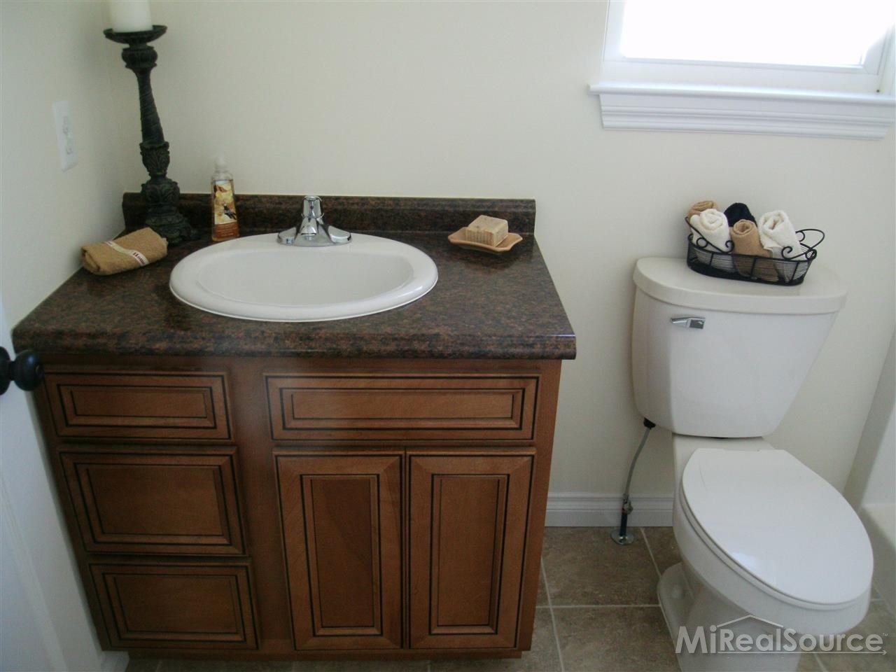 9530 Amy Road Algonac, MI 48001 - Photo 14 of 16 31192256-13.JPG