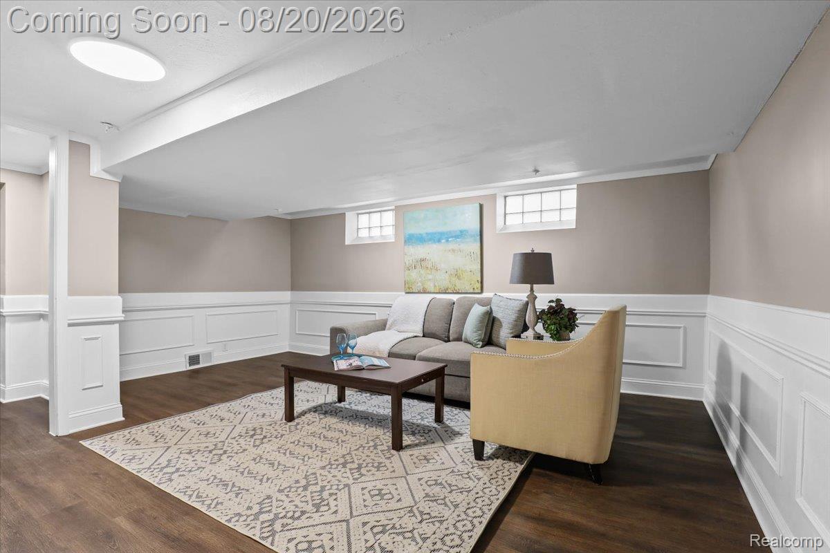 429 Moran Road Grosse Pointe, MI 48236 - Photo 30 of 36 30.jpg