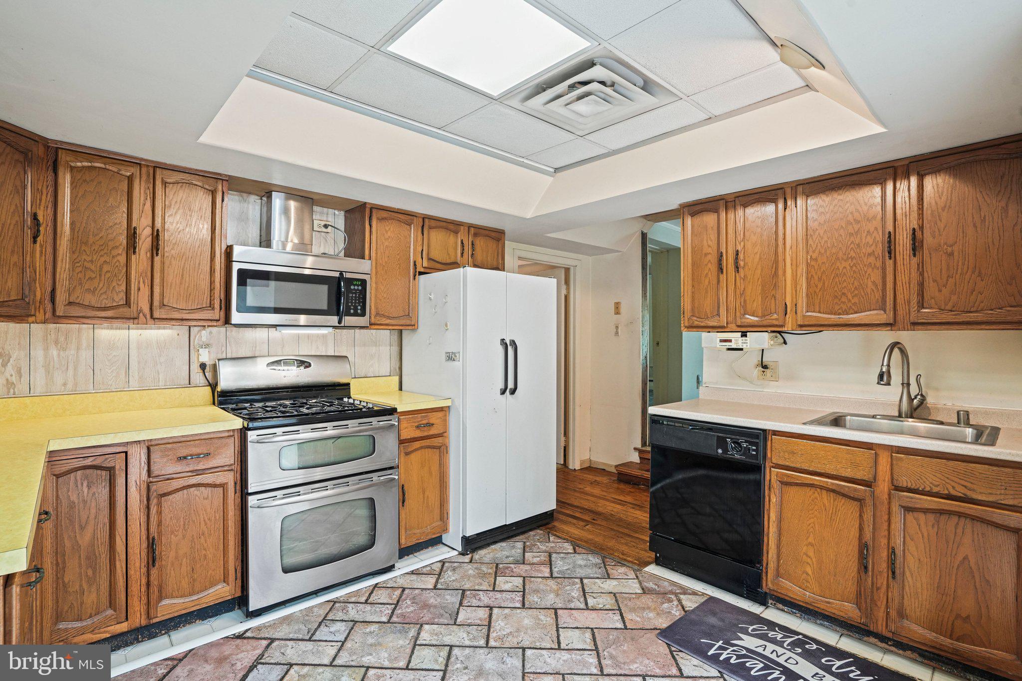 620 Ritchie Avenue Silver Spring, MD 20910 - Photo 15 of 31
