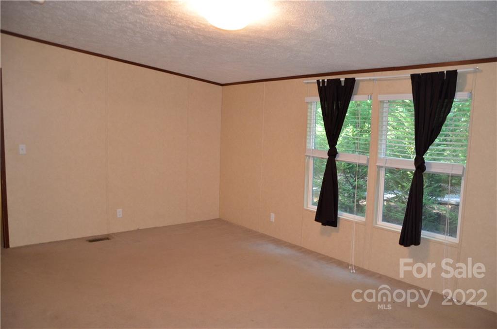 190 Bethany Church Road Fairview, NC 28730 - Photo 17 of 39 Gallery Image 17