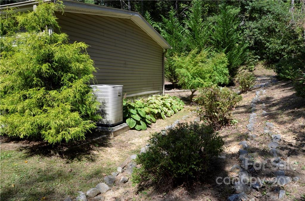 190 Bethany Church Road Fairview, NC 28730 - Photo 37 of 39 Gallery Image 37