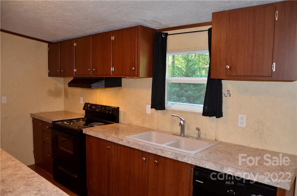 190 Bethany Church Road Fairview, NC 28730 - Photo 10 of 39 Gallery Image 10