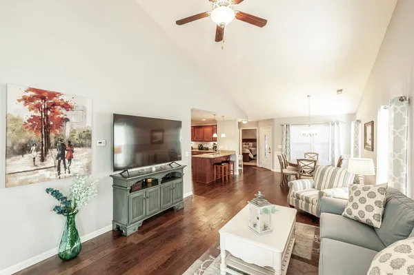 $349,900 | 395 Devon Chase Hill, Unit 3501, Gallatin, TN 37066