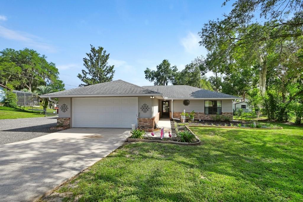 235 West Retta Street De Leon Springs, FL 32130 - Photo 1 of 32