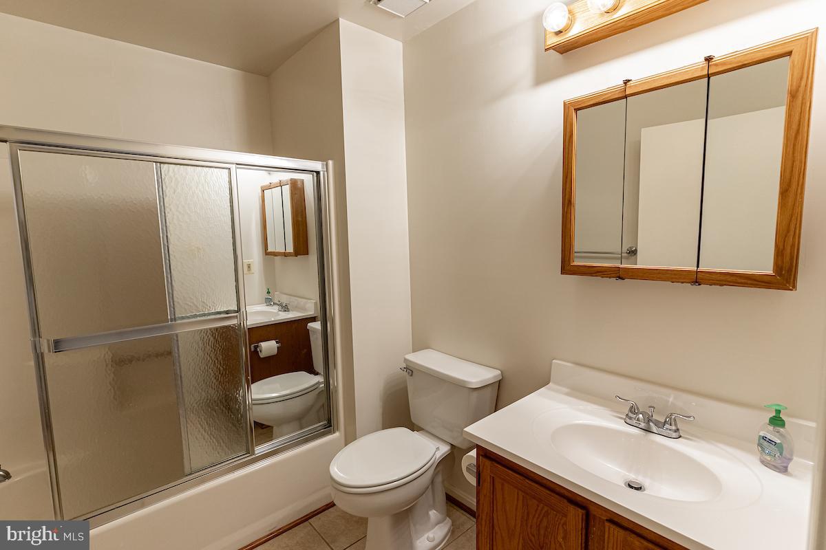 9268 Cherry Lane, Unit 57 Laurel, MD 20708 - Photo 16 of 33 Full Bath #1