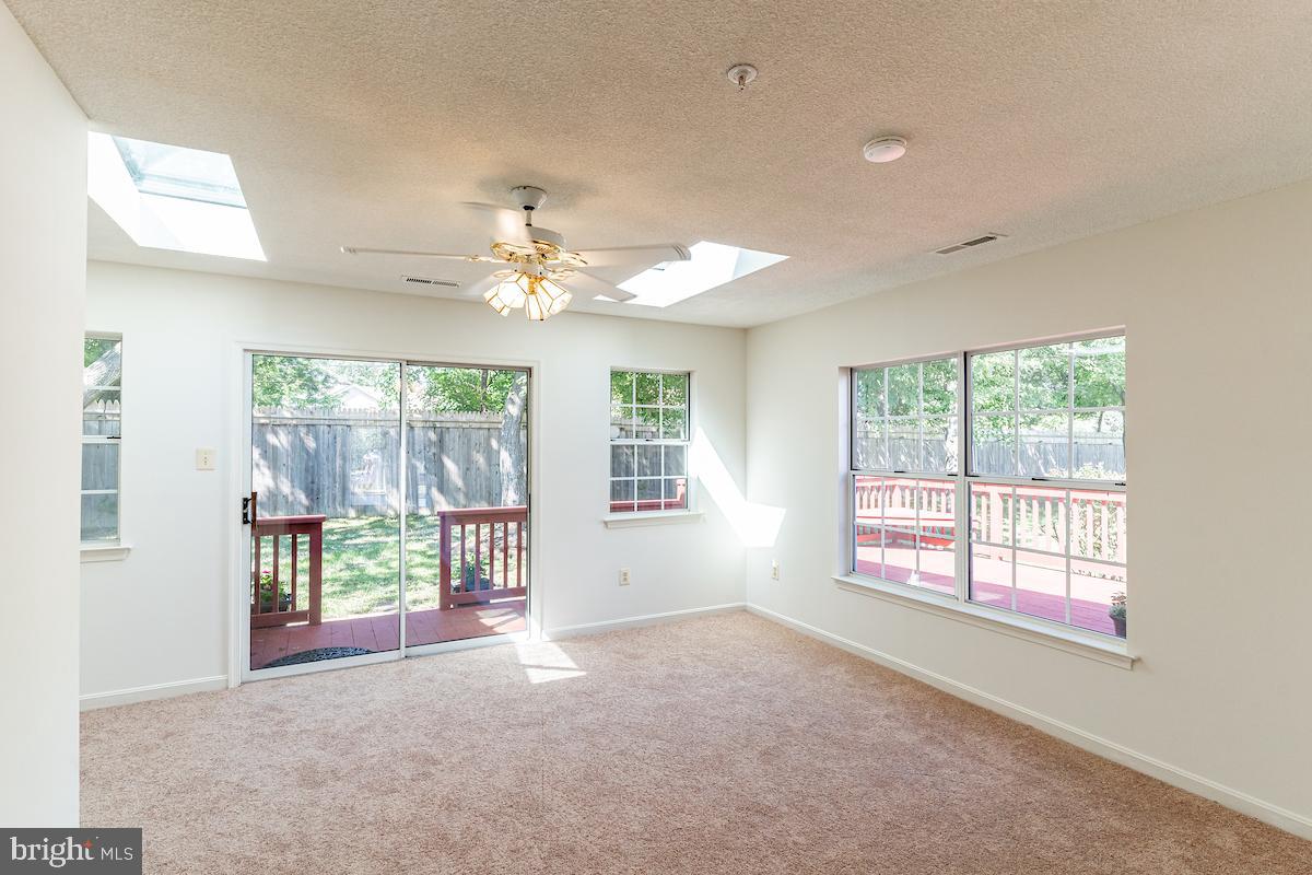 9268 Cherry Lane, Unit 57 Laurel, MD 20708 - Photo 23 of 33 Florida room with skylights