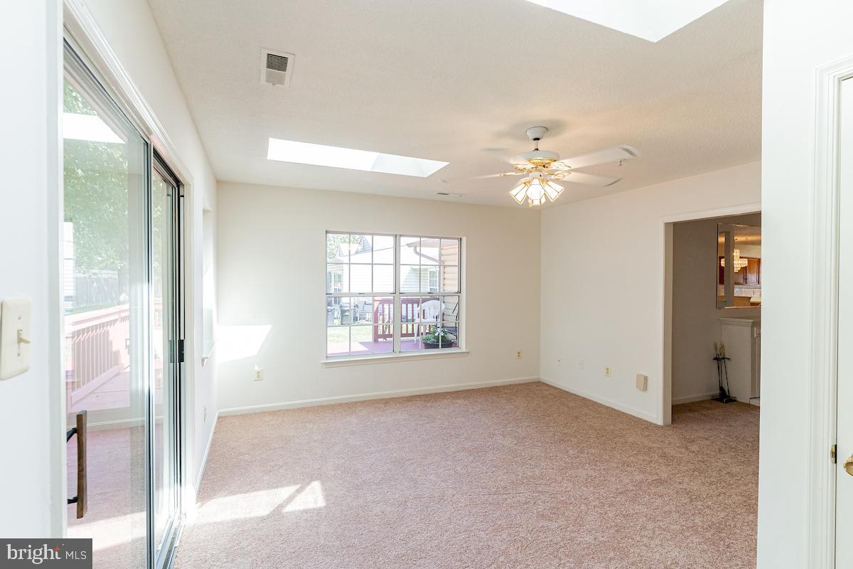 9268 Cherry Lane, Unit 57 Laurel, MD 20708 - Photo 26 of 33 Florida Room extra living space